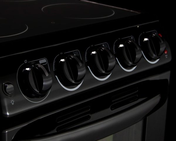 Summit 20" Wide Electric Smooth-Top Range in Black - REX2051BRT - Image 9